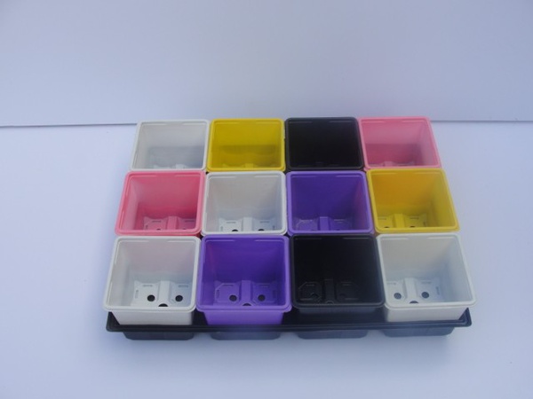 Комплект из 12 горшков технических 9*9 см с поддон