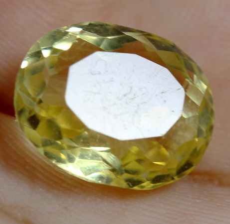 Certified Natural  Ceylon Canary Yellow Sapphire VS Clarity Oval gemstone