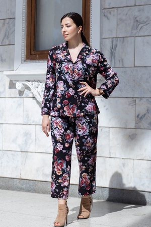 SEWING CLOTHES TO ORDER