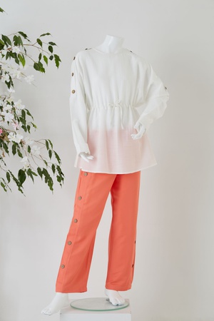 Flamlı Kız Çocuk Bluz / Düğmeli Pantolon