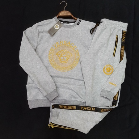 Мужские спортивные костюмы