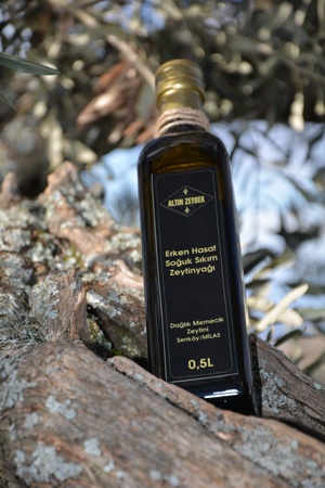 0.5 L erken hasat soğuk sıkım zeytinyağı Polifenol ve vitamin değerleri yüksektir.