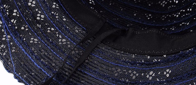 Küçük siperlikli bayan şapka