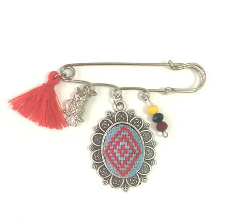 El Yapımı İşlemeli Yakaiğnesi / Broş