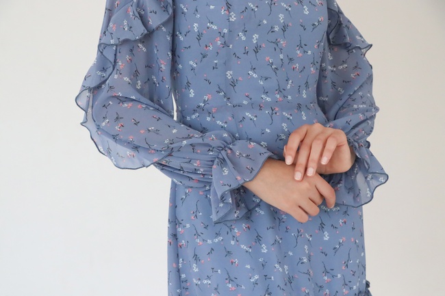 Blue mini ruffle sleeve