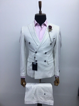 Мужские костюмы