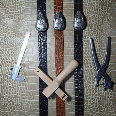 Мужские и Женские ремни ручной работы из Итальянской кожи.