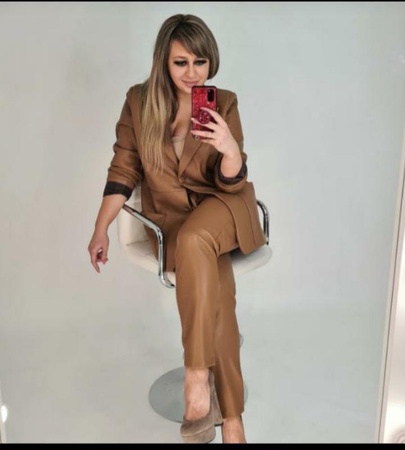 Кожаный женский костюм-двойка