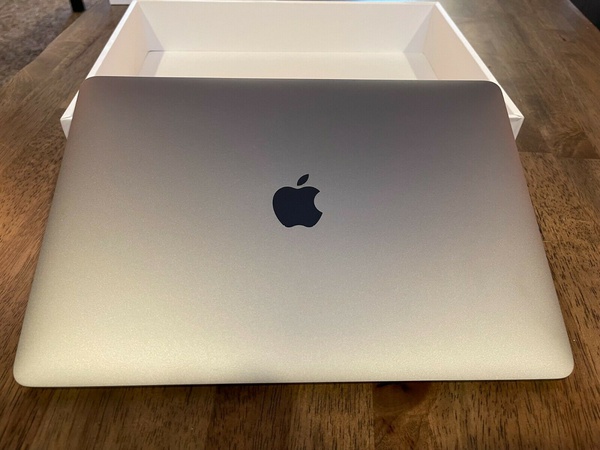 Apple MacBook Pro 13in (256GB SSD M1, 8GB) Dizüstü Bilgisayar Uzay Grisi