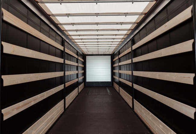 Полуприцепы Шторные тентованные 92 куба