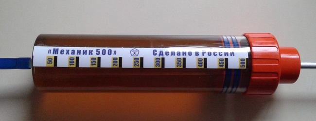 Шприц  универсальный маслобензостойкий 500мл