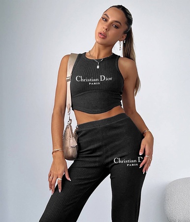 Женская одежда