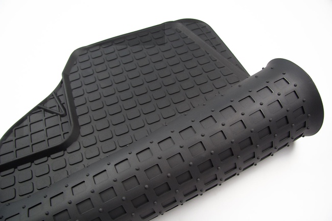 Evrensel araba paspasları UNI2