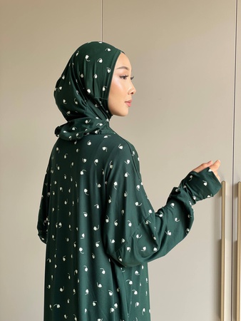 Платье с пришитой балаклавой