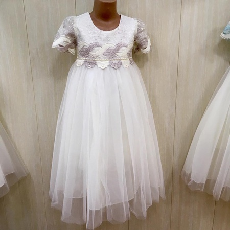 Kızlar için elbiseler