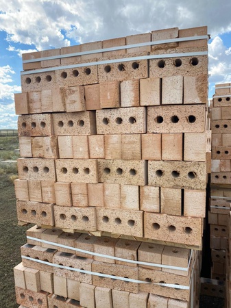 Кирпич Керамический Забутовочный. Облицованый Кирпич. Поддоны на Экспорт.