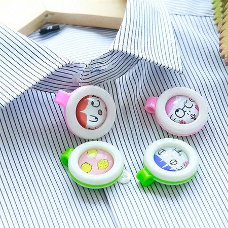 Sivrisineklerden uçucu yağlar içeren sivrisinek önleyici klips