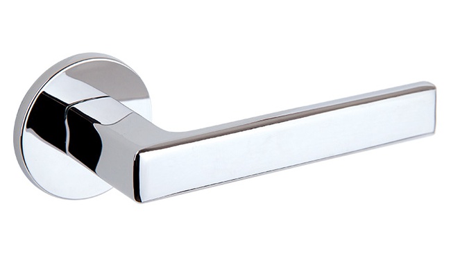 Дверная фурнитура итальянской фабрики Colombo  и португальской фабрики Tupai