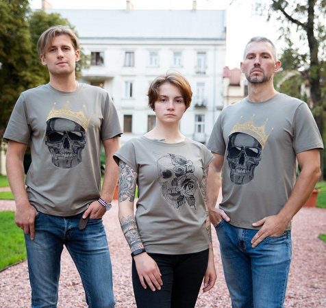 качественные футболки с вышивкой, качественные свитшоты с вышивкой, качественные джемпера с вышивкой