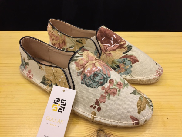 Women stylish spadriles