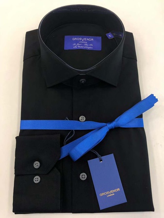 Erkeklerin gömlekleri