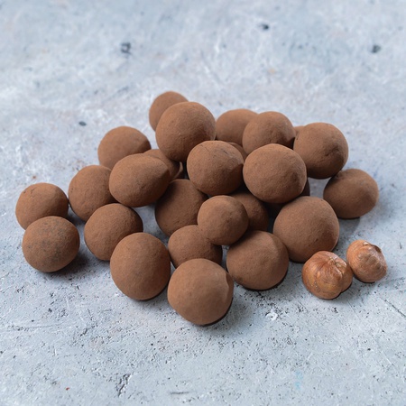 Hazelnuts in cocoa dusting in tiramisu flavor
