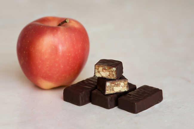 Грильяж с яблоком