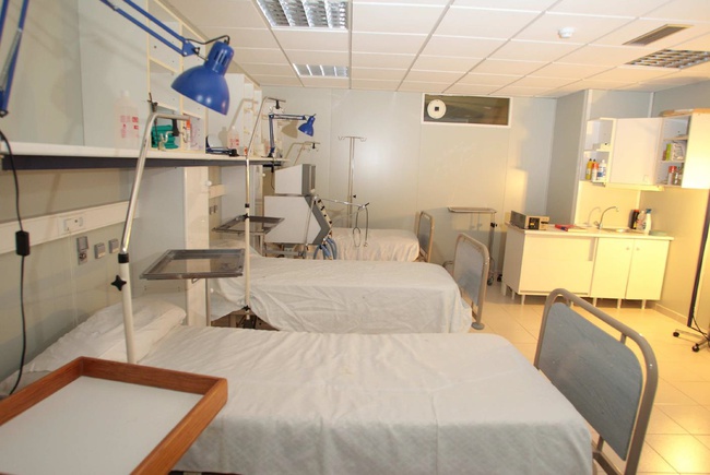 Tıbbi bir klinik için ekipman.