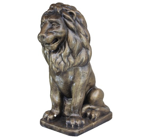 Bir stand üzerinde oturan aslan