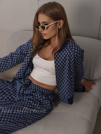 Женский спортивный костюм с принтом