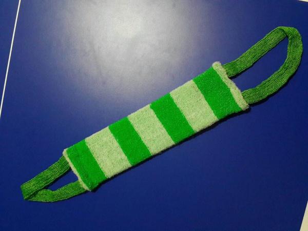 Scrubber Denizci elbisesi, geniş bir sert iplik şeridi