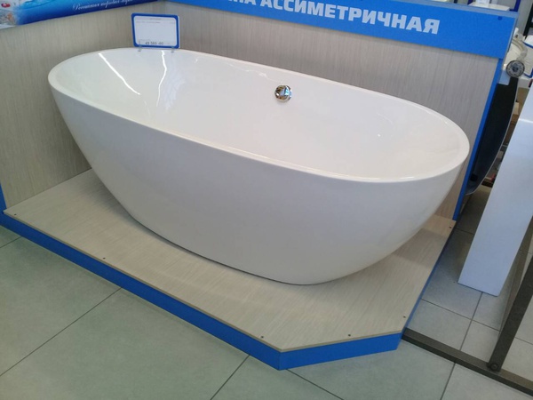 Acrylic bathtubs and shower enclosures