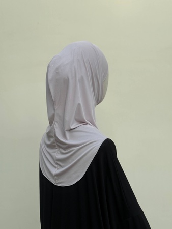 Химар пришит к шапке Аиза