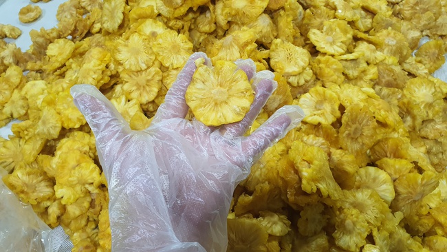 Kurutulmuş Ananas. OLMISH fabrikalarından kurutulmuş meyveler