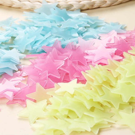 Duvara yapıştırılmış ışık akümülatörleri &quot;Yıldızlar&quot; kümesi