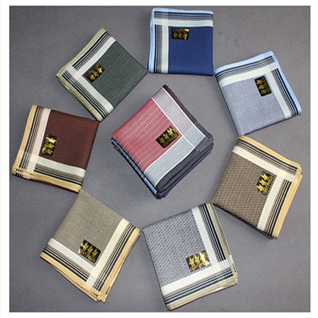 Erkekler ve kadınlar için mendil. Kompozisyon:% 100 pamuk.