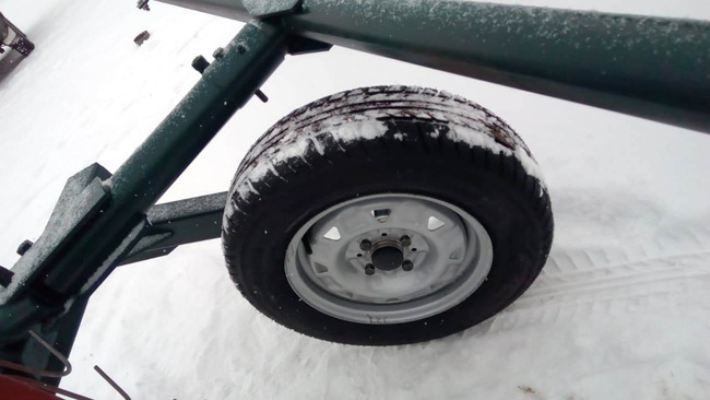 Грабли ворошилки валковые ГВВ - 6.1 (со средним колесом)