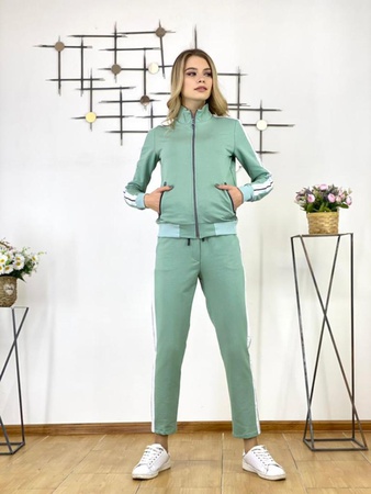 Women's sport cloths