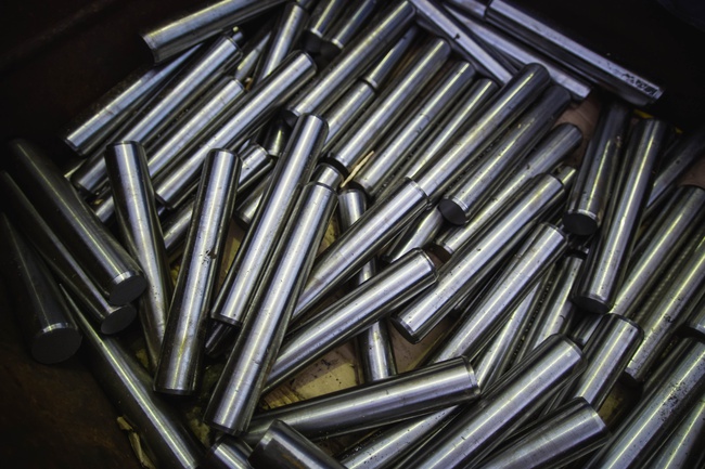 Запасные части для гусеничных тракторов, бульдозеров и экскаваторов