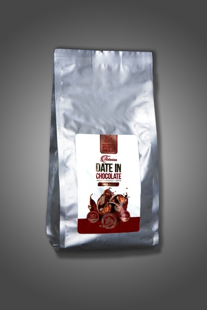 FORTEZZA çikolataları. Bütün kuruyemişler ile bütün kuru meyveler, en kaliteli çikolata sosu.