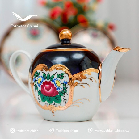 Фарфоровые изделия