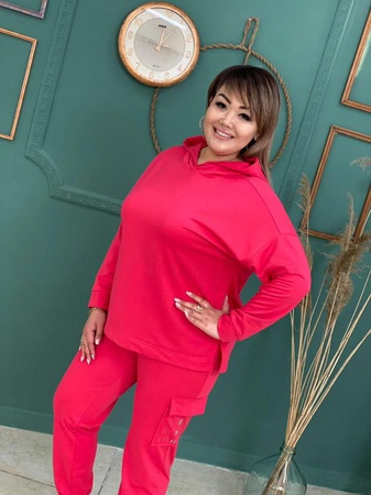 СПОРТИВНЫЙ КОСТЮМ