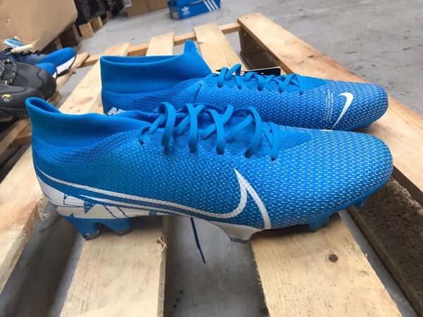 Wholesale Sportswear  clearence(Nike, Puma, Adidas, Asics and other brands)