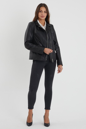 Leather jacket for women - Relaxed Fit