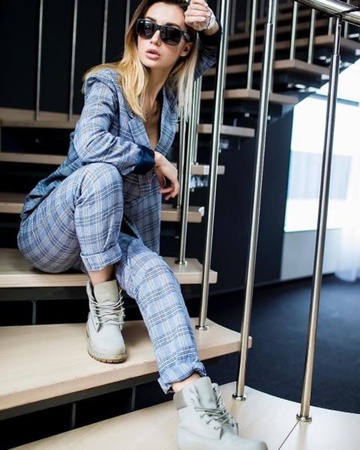 Модная женская одежда, платья, кофты и др. Объем заказа от 1 штуки.