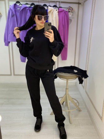 ثلاث قطع رياضية