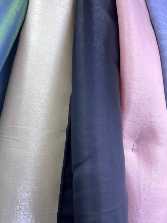 面料：Crystal China  卷 160 m 宽 1.5 m