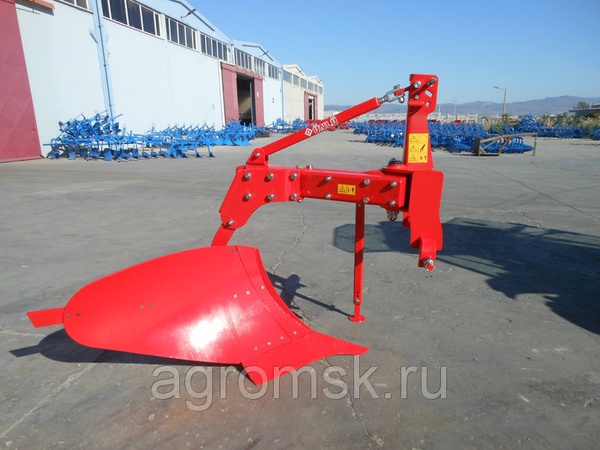 Плуг плантажный навесной UNLU