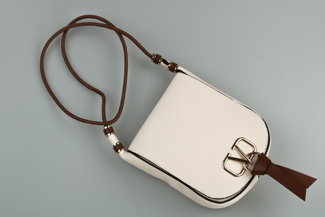 Lamis brand sholder bag