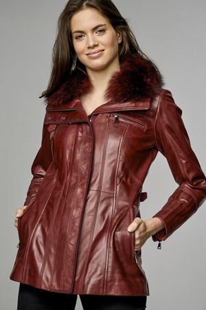 Kürk yakalı kadın deri ceket